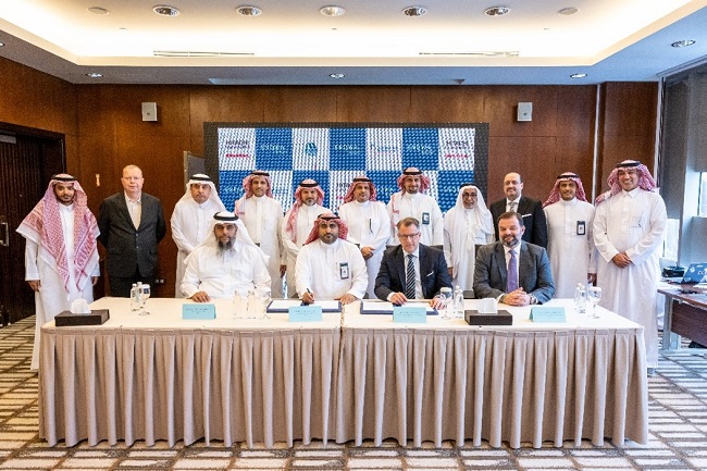 [image]From front left, Moath al Sohaibani, General Manager SSEM, Ahamed al Zahrani, Acting CEO National Grid SA, SEC, Niklas Persson, Managing Director of Hitachi Energy's Grid Integration business, Thorsten Schwarz, Executive Director of Grid Technology & Projects, Energy of ENOWA