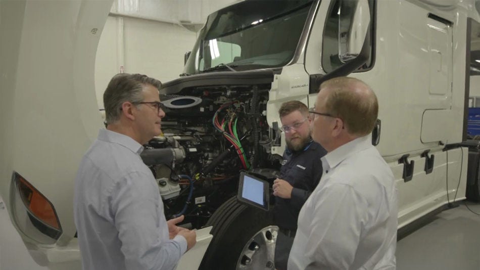 Como a Penske e a Hitachi Solucionam Problemas Antes que Eles Surjam