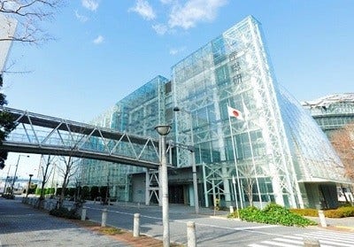 [画像]ラボを設立する産総研臨海副都心センター(本館) 外観