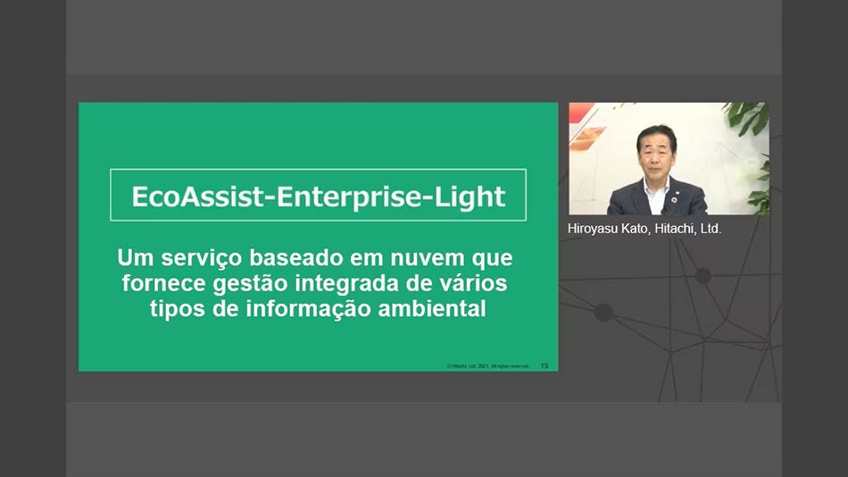 Hiroyasu Kato da Hitachi, Ltd. apresentando explicações online