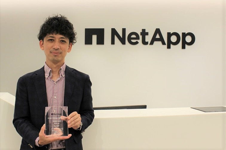 写真：日立 金融第二システム事業部 金融システム第五本部 技師 星 宏慶