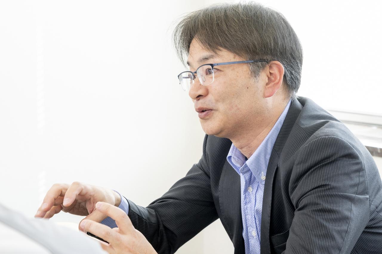 画像: 吉成良孝氏（日立インダストリアルプロダクツ 常務取締役 電機システム事業部 事業部長）