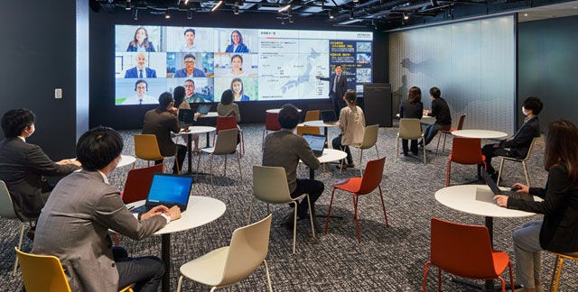 協創のフラッグシップ拠点（Lumada Innovation Hub Tokyo）