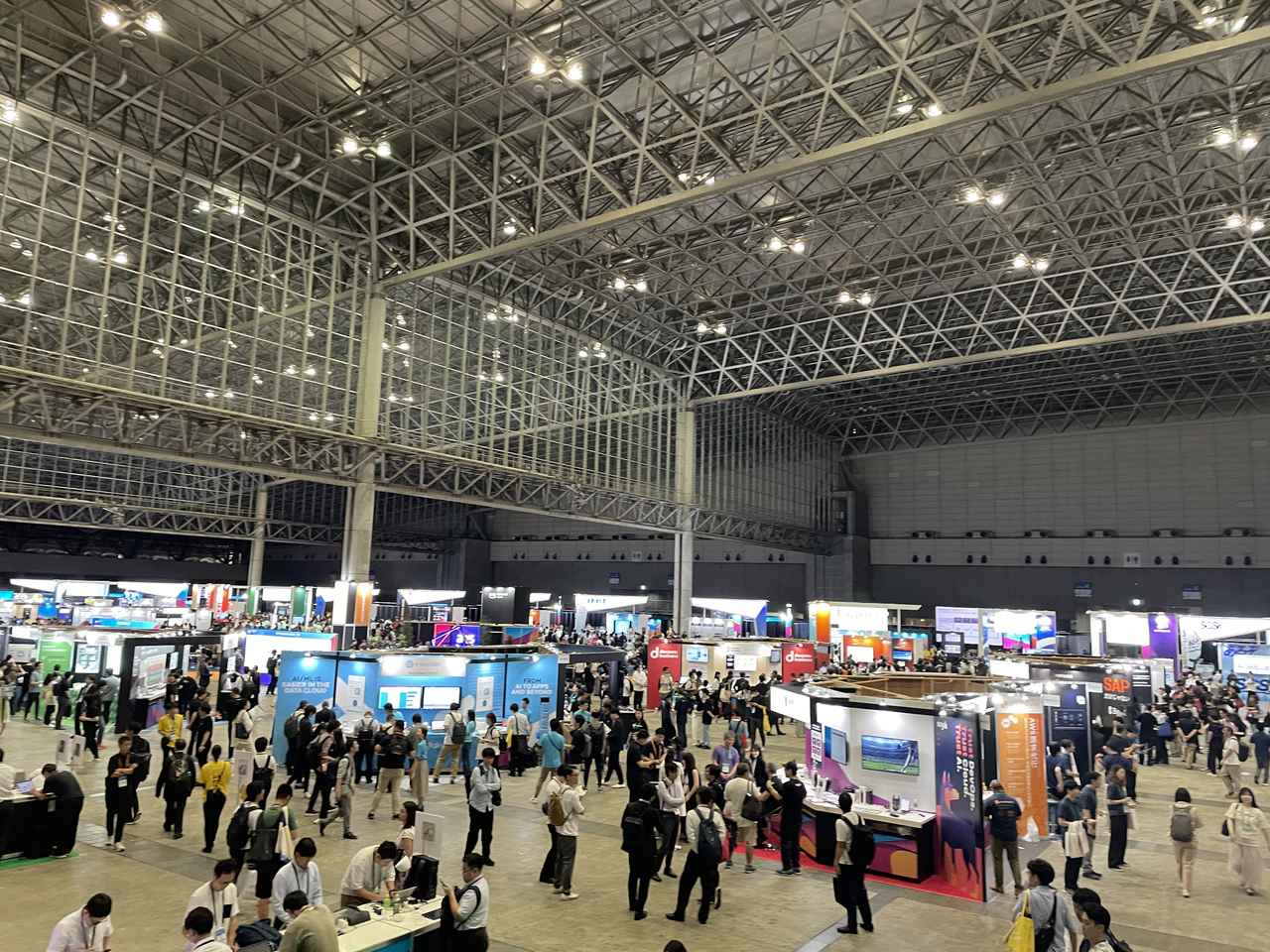 画像1: 日本最大のAWSを学ぶイベント「AWS Summit Japan」に出展！～幕張メッセから現地をレポート～