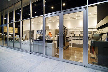 横浜ギャラリーの展示(1)