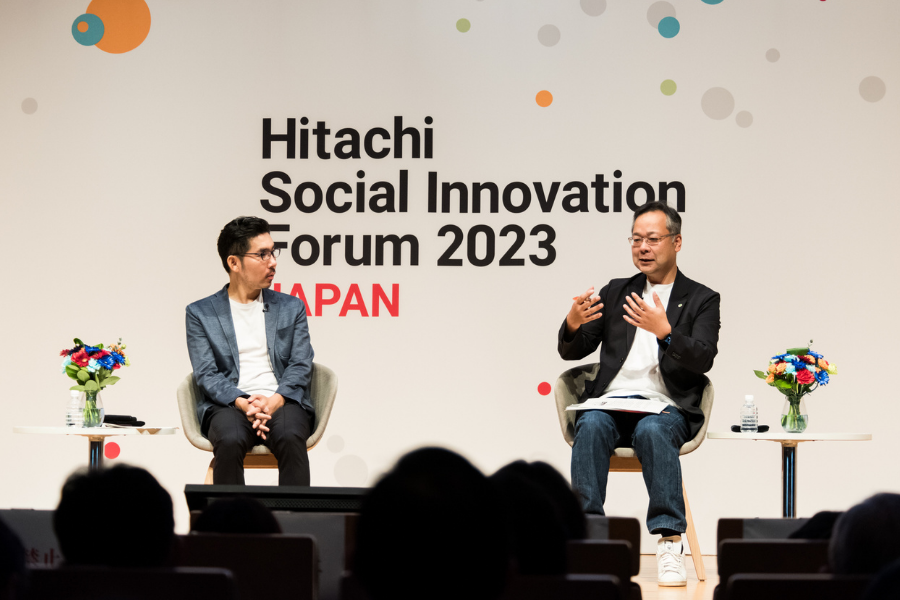日立デジタル谷口CEO（右）とPIVOT佐々木CEO（左）