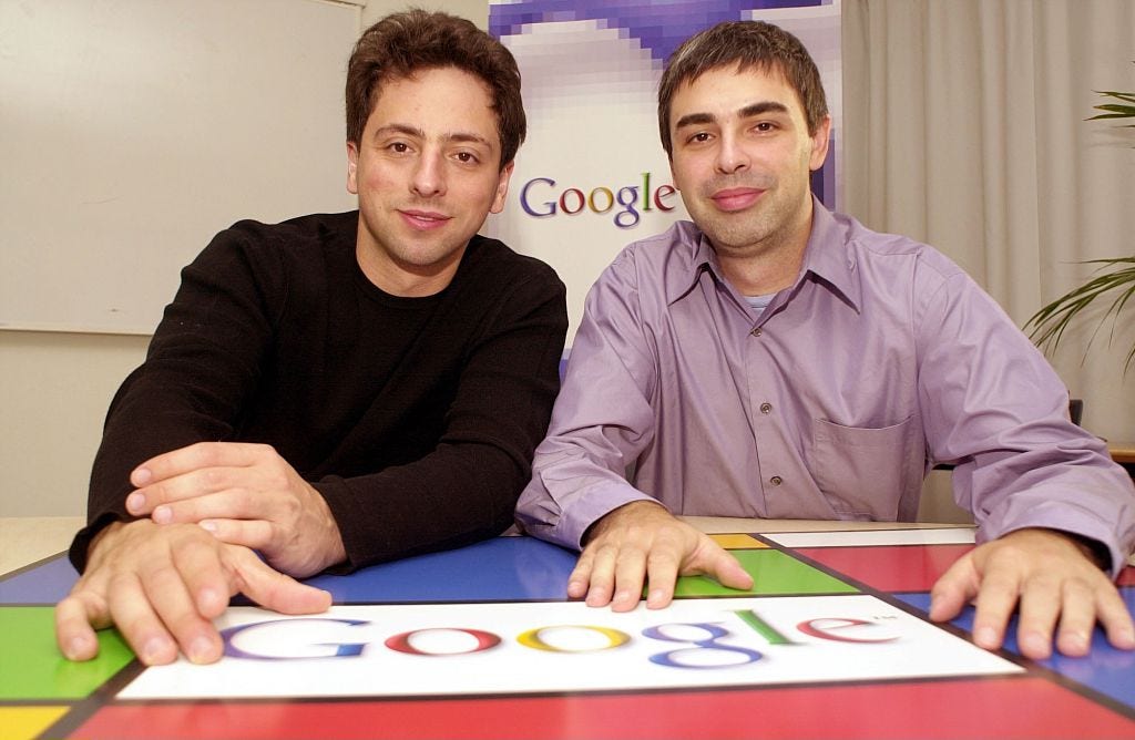 画像: Google共同創業者サーゲイ・ブリン（左）とラリー・ペイジ（右）、2003年（写真：ullstein bild / getty images）
