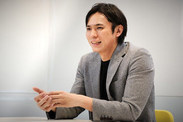 画像: 山本覚氏（電通デジタル Chief AI Officer 兼 執行役員）