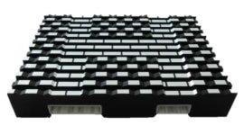 [画像]自動運転ECU (縦:142mm、横:202mm、高さ:37mm)
