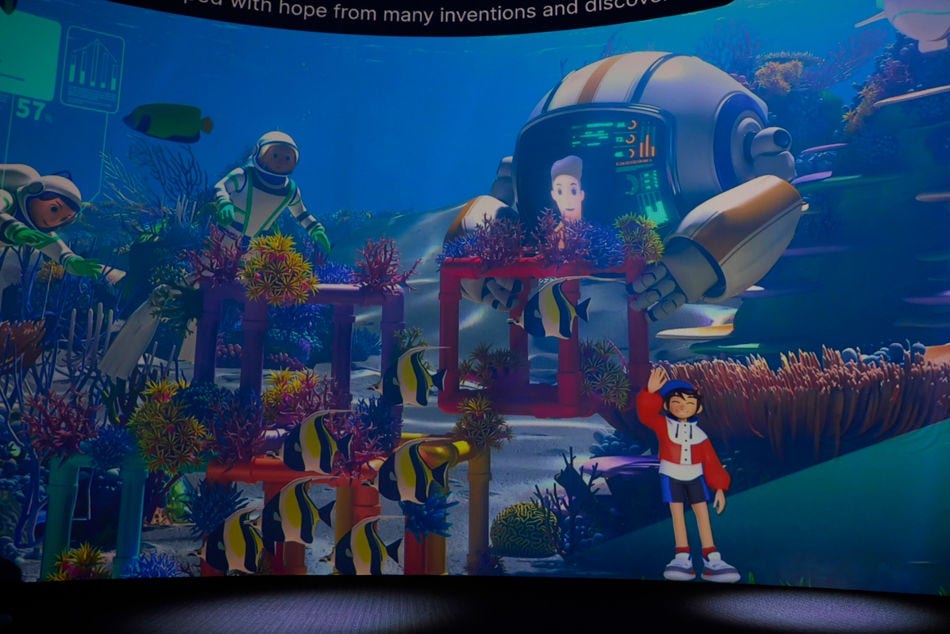 Mirai Theaterのスクリーンに映るテッドくん。 