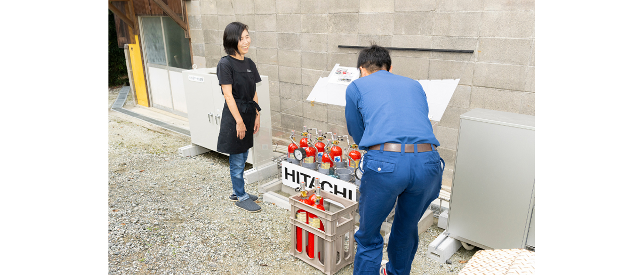 Hydrogen being delivered