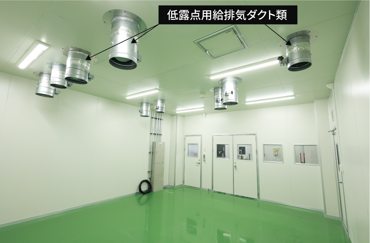 ［図7］露点温度可変試験室の内観