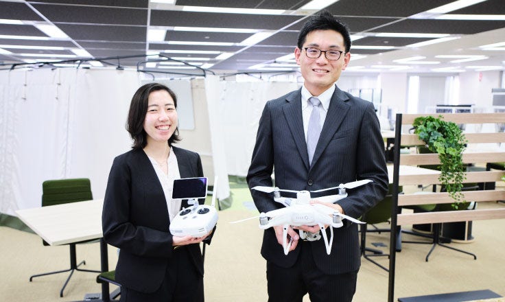 空から製造業DXを推進せよ。原料ヤードの在庫管理を自動化する、日立のドローンソリューションとは