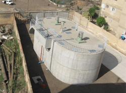 Photograph: Sludge thickening tank