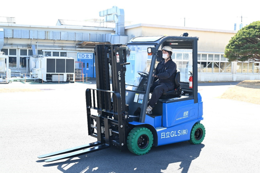 【取引先決まりました】【始動良好】日産フォークリフト P004091 フォークリフト 日産 NH01 | 株式会社 小林機械