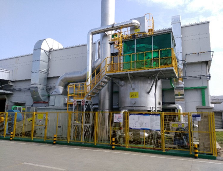 The VOC emissions treatment unit (condensation/regenerative combustion type).