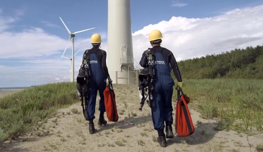 Achieves Annual Operating Rate of 98%, the Highest Level in Japan Hitachi Power Solutions Exerts Its “Field Capabilities” in Wind Power Generation Maintenance