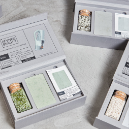 Samples of material for presentation